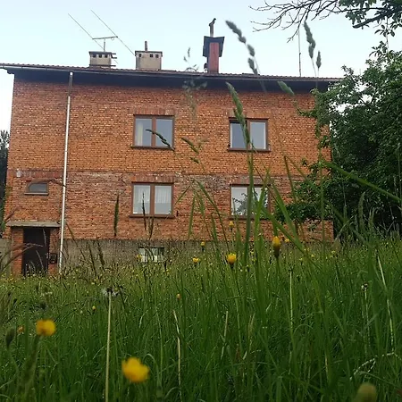 Bujaków, Zdrojowa 58a *